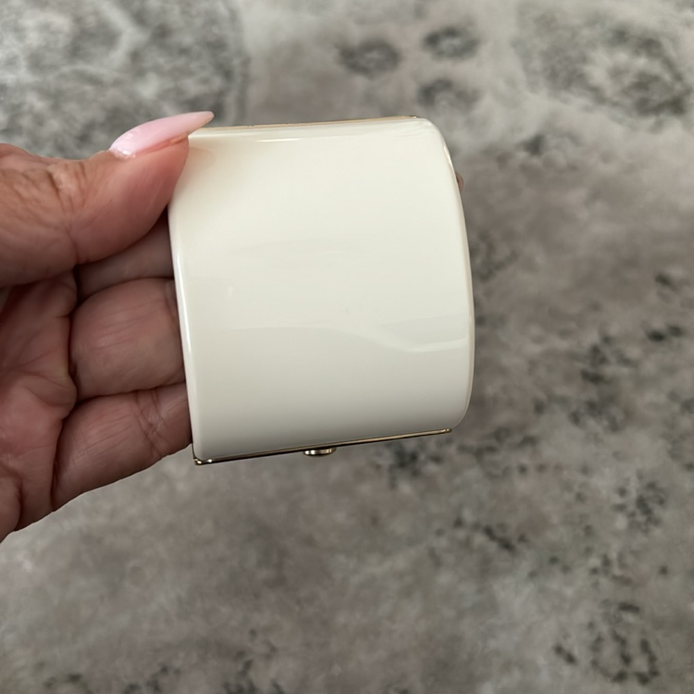 Chanel Cuff - Picture 4 of 10